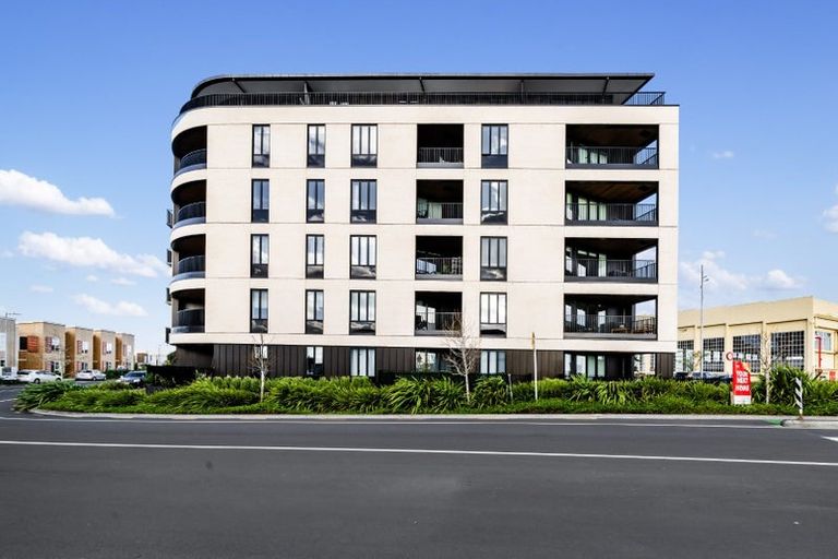 Photo of property in 303/2 Launch Road, Hobsonville, Auckland, 0616