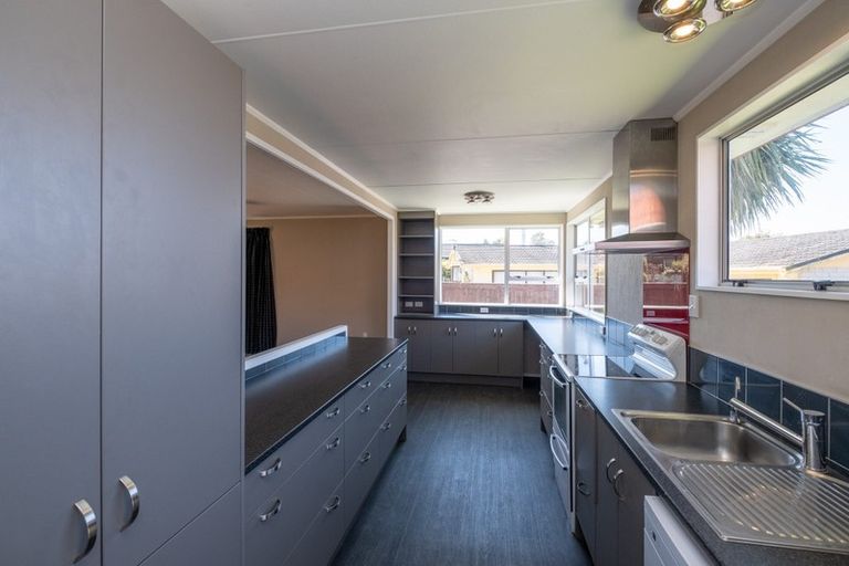 Photo of property in 24 Montjoy Street, Stratford, 4332