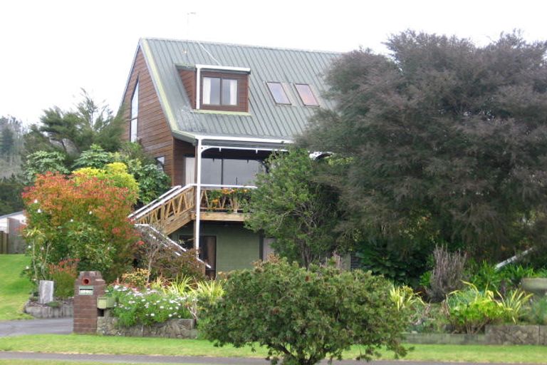 Photo of property in 129 Lorraine Place, Whangamata, 3620