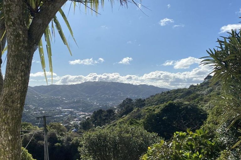 Photo of property in 54 Huntingdon Street, Northland, Wellington, 6012