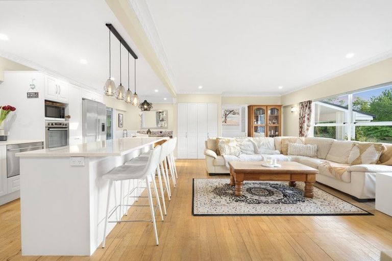 Photo of property in 16 Langford Place, Dairy Flat, Albany, 0792
