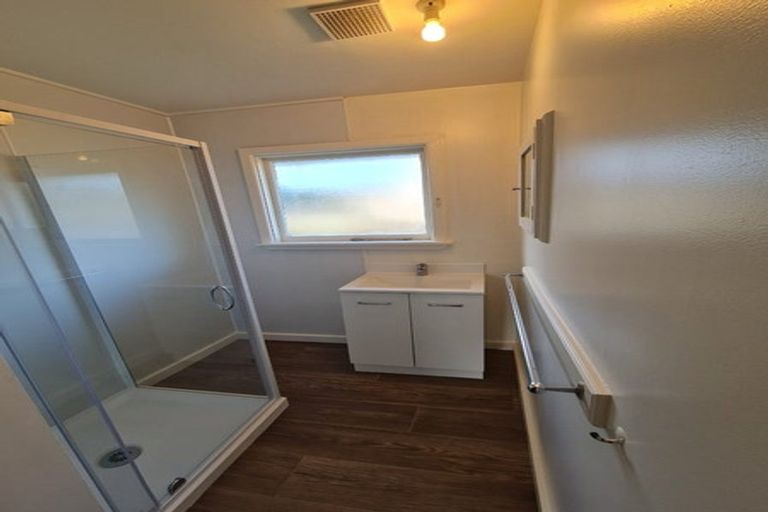 Photo of property in 98 Hinau Street, Riccarton, Christchurch, 8041