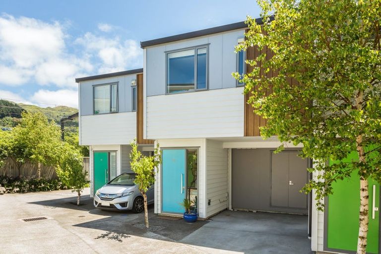 Photo of property in 12/7u Handyside Street, Tawa, Wellington, 5028