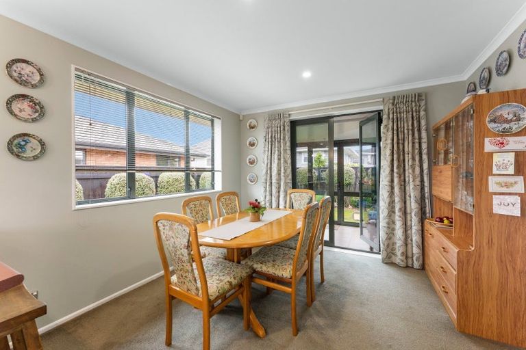 Photo of property in 5 Rongonui Street, Elderslea, Upper Hutt, 5018