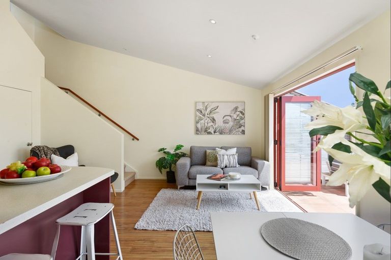 Photo of property in 33f Florence Avenue, Orewa, 0931