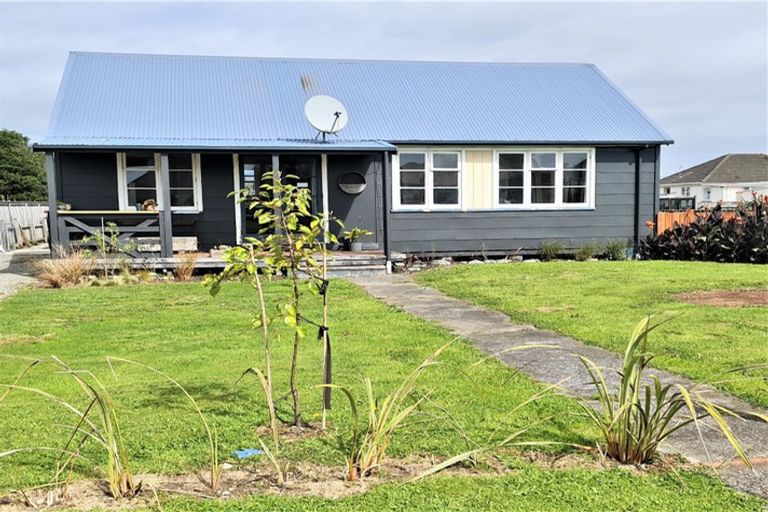 Photo of property in 54 Fonblanque Street, Westport, 7825