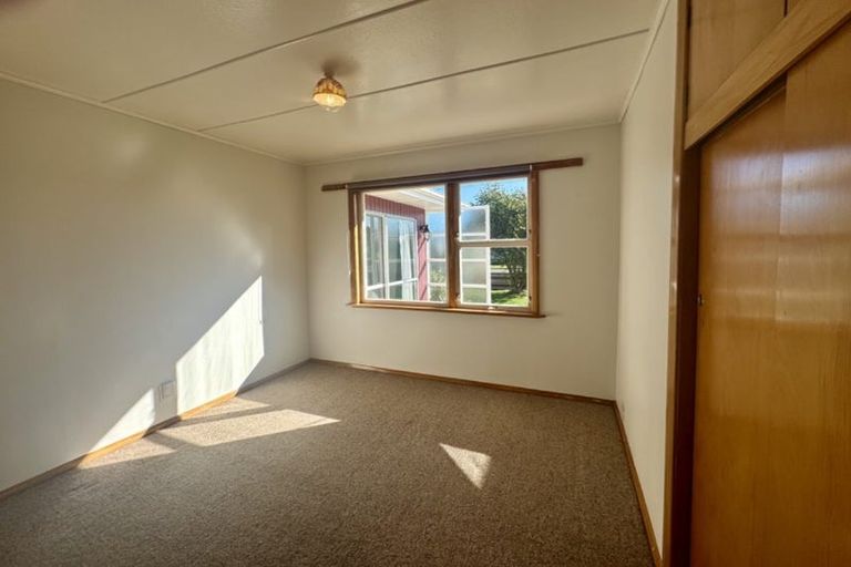Photo of property in 25 Taverner Street, Carterton, 5713