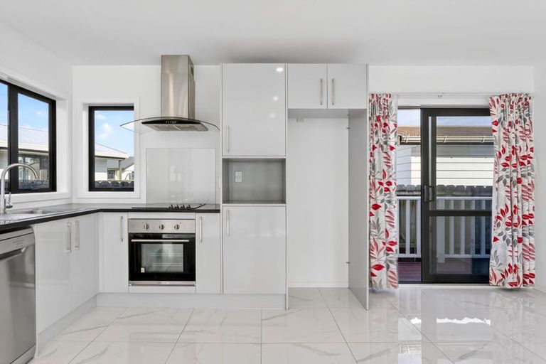 Photo of property in 25c Breckons Avenue, Nawton, Hamilton, 3200