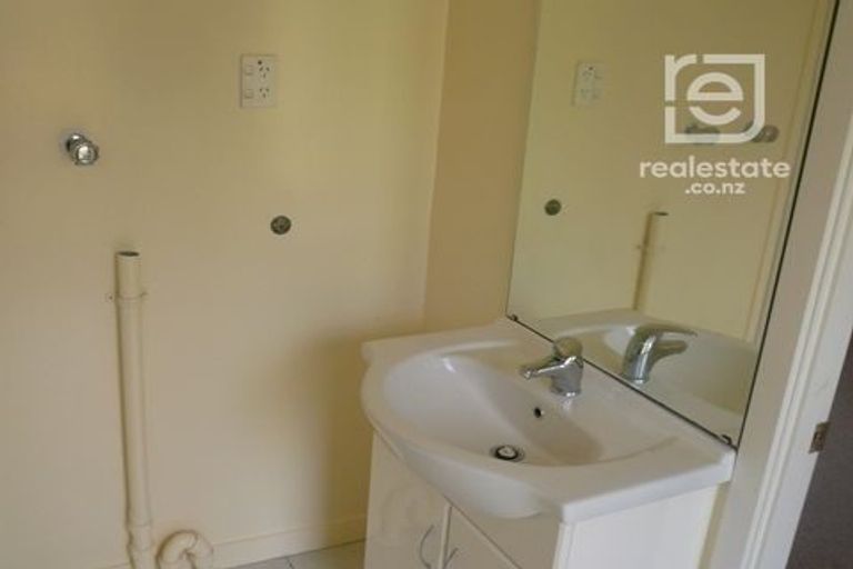Photo of property in 2/12 Routley Drive, Glen Eden, Auckland, 0602