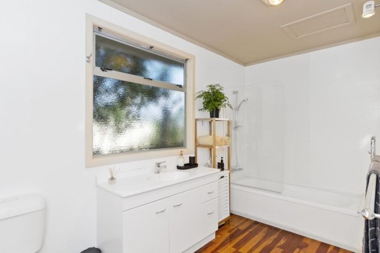 Photo of property in 46d Percy Road, Papamoa Beach, Papamoa, 3118