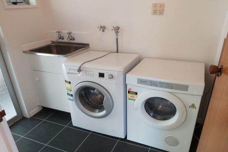 Photo of property in 2/28 Konini Street, Riccarton, Christchurch, 8041