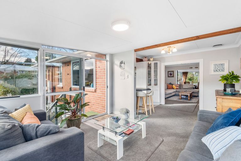 Photo of property in 79 Hocken Street, Kenmure, Dunedin, 9011