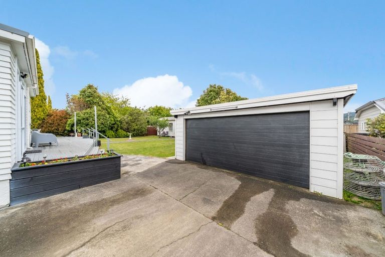 Photo of property in 11 Golders Road, Elderslea, Upper Hutt, 5018