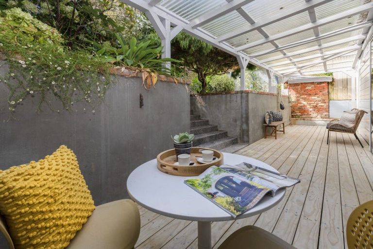 Photo of property in 55 Mckinley Crescent, Brooklyn, Wellington, 6021