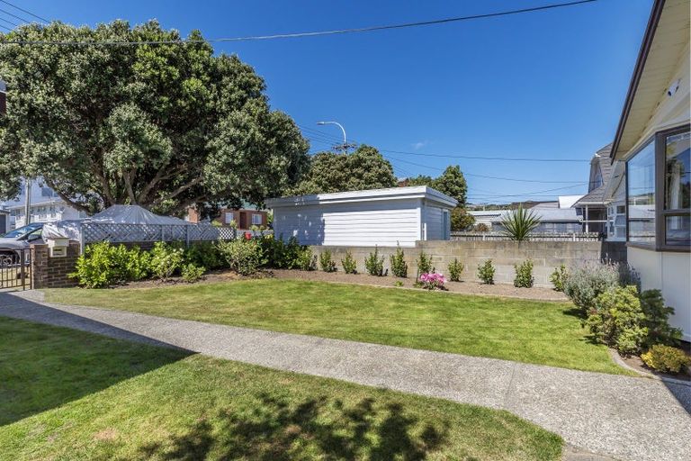 Photo of property in 83 Ira Street, Miramar, Wellington, 6022