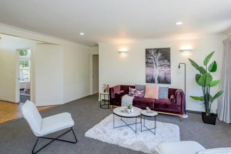 Photo of property in 12 Marewa Place, Waikanae Beach, Waikanae, 5036
