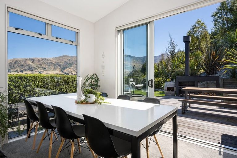 Photo of property in 17 Hillview Place, Wanaka, 9305