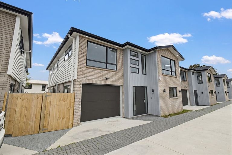 Photo of property in 2/34 Ashlynne Avenue, Papatoetoe, Auckland, 2025