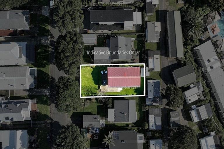 Photo of property in 34 Ocean View Road, Waihi Beach, 3611