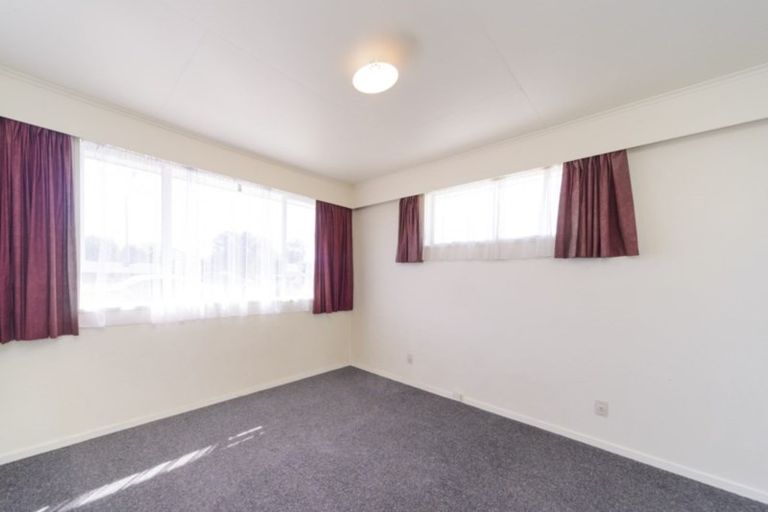 Photo of property in 70a Featherston Street, Takaro, Palmerston North, 4412
