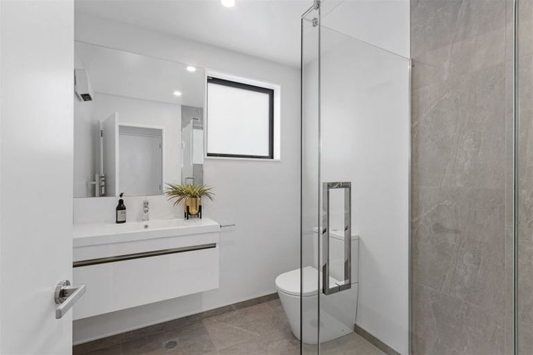 Photo of property in 62 Cleveland Street, Edgeware, Christchurch, 8013