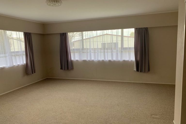 Photo of property in 20 Norfolk Rise, Waiuku, 2123