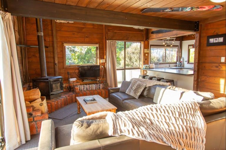 Photo of property in 1 Carter Terrace, Ohakune, 4625