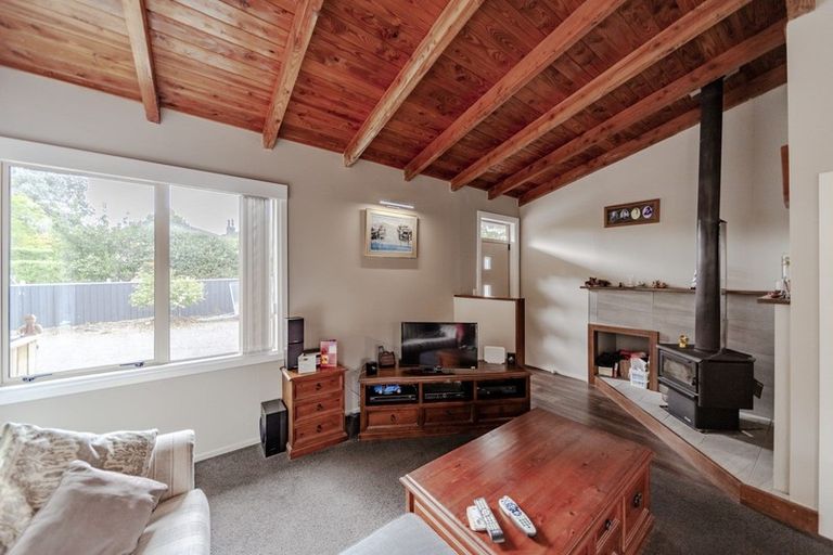 Photo of property in 30 Higginson Street, Otane, 4202