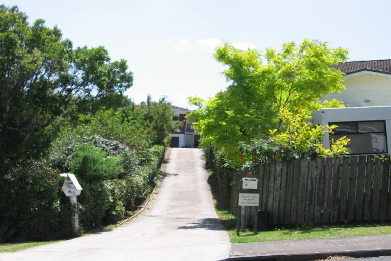 Photo of property in 2/5 Stott Avenue, Birkdale, Auckland, 0626