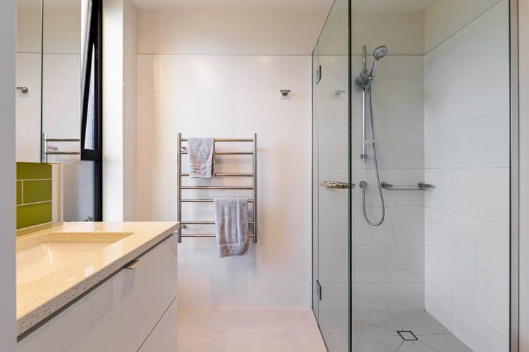 Photo of property in 25 Isitt Road, Hobsonville, Auckland, 0616