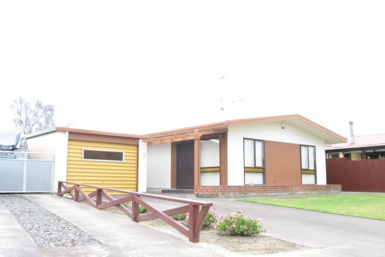 Photo of property in 42 Glamorgan Avenue, Tamatea, Napier, 4112