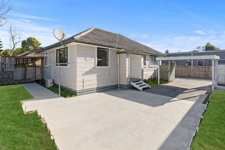 Photo of property in 2/7 Manuia Road, Takanini, 2112