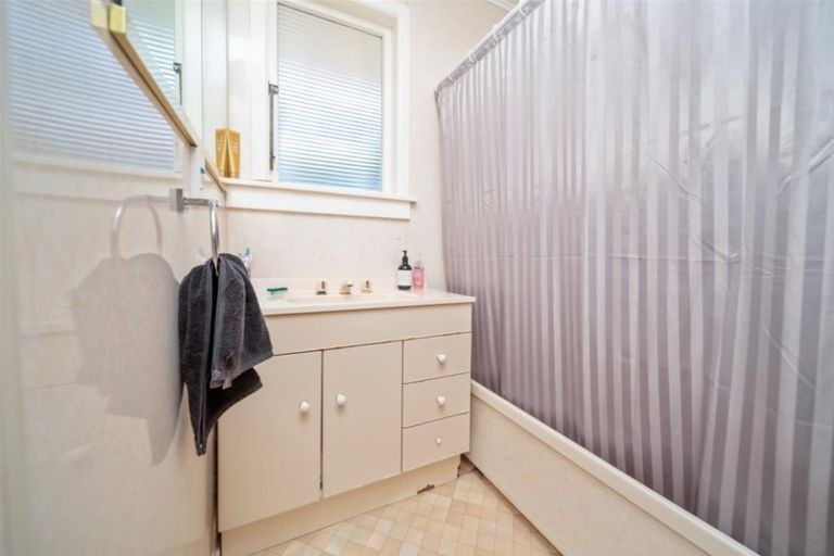 Photo of property in 48 Ramanui Avenue, Hawera, 4610