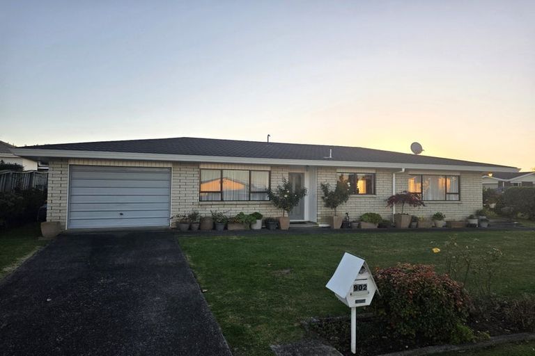 Photo of property in 902 Bank Street, Te Awamutu, 3800