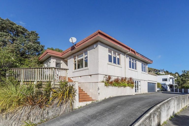 Photo of property in 8 Kiriwai Road, Paremata, Porirua, 5024