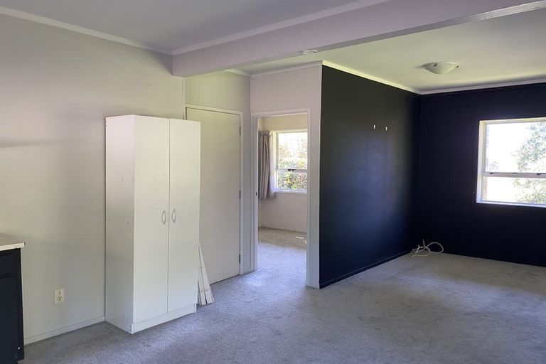 Photo of property in 55a/1 West Lynn Road, Titirangi, Auckland, 0604