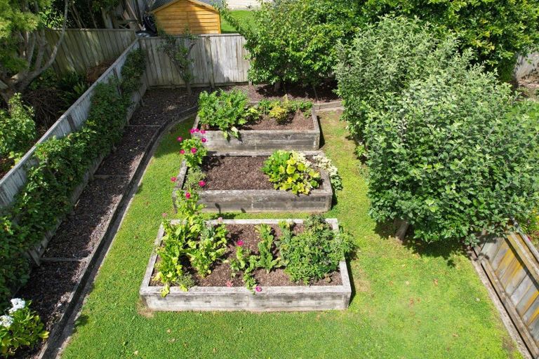 Photo of property in 18 Ludlam Way, Otaki, 5512