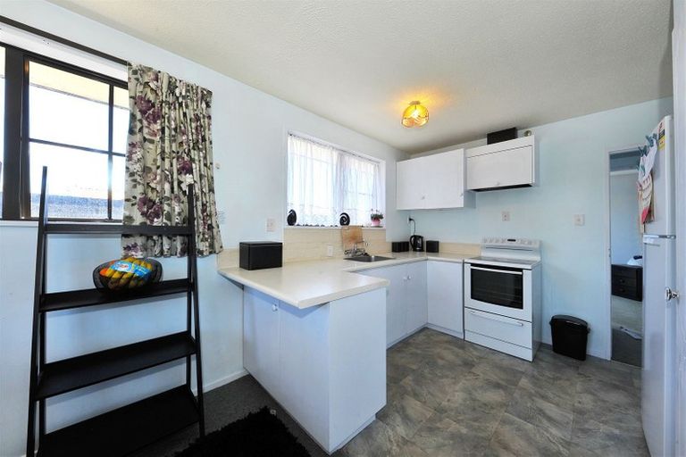 Photo of property in 5 Peebles Drive, Hei Hei, Christchurch, 8042