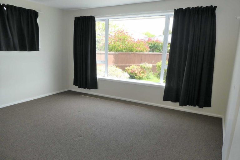 Photo of property in 271 Avonhead Road, Avonhead, Christchurch, 8042