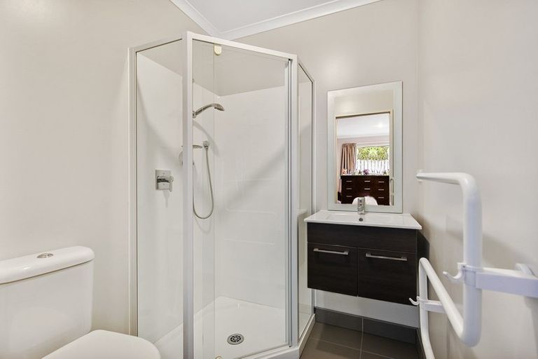 Photo of property in 55a Matipo Road, Te Atatu Peninsula, Auckland, 0610