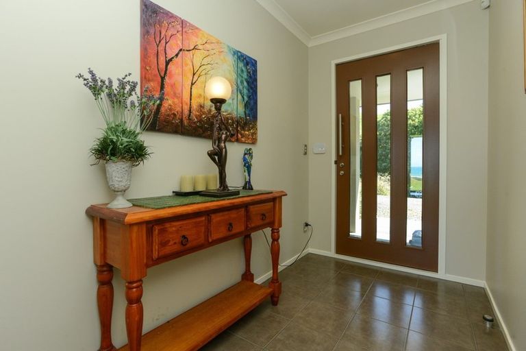 Photo of property in 1993 Waimarama Road, Waimarama, Havelock North, 4294