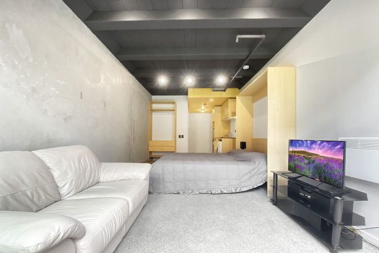 Photo of property in Vedado Apartments, 208/41u Hopper Street, Mount Cook, Wellington, 6011