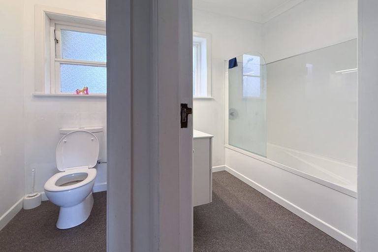 Photo of property in 26 Peakes Road, Saint Johns Hill, Whanganui, 4501