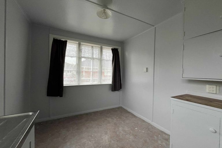 Photo of property in 1034 High Street, Avalon, Lower Hutt, 5011