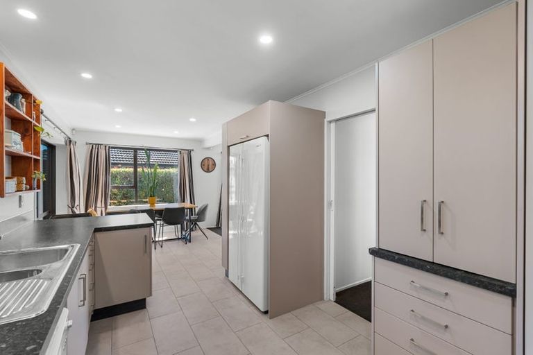 Photo of property in 37 Flower Street, Bryndwr, Christchurch, 8053