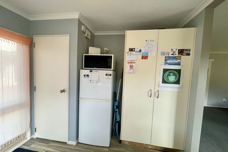 Photo of property in 2/28 Third Avenue, Tauranga, 3110