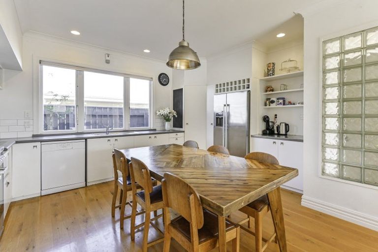 Photo of property in 116 Ikanui Road, Frimley, Hastings, 4120