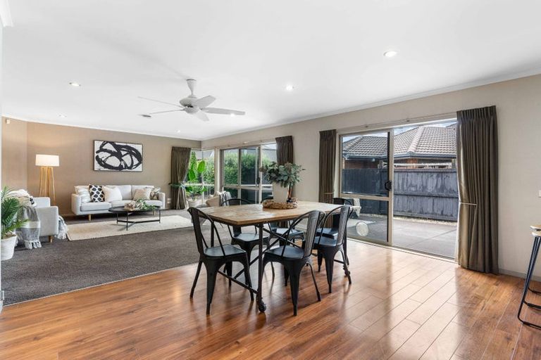 Photo of property in 32 Popata Close, Papamoa Beach, Papamoa, 3118