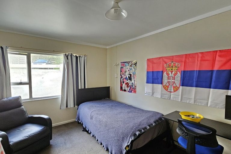 Photo of property in 126u8 Redwood Avenue, Tawa, Wellington, 5028