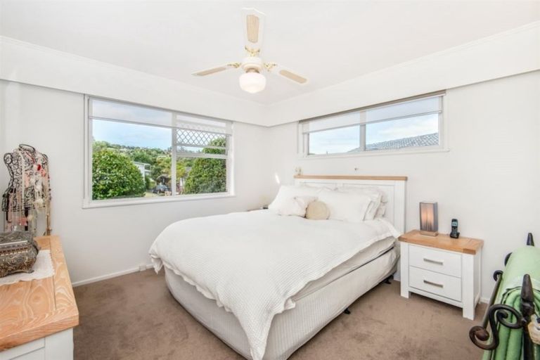 Photo of property in 35 Powrie Street, Glenfield, Auckland, 0629